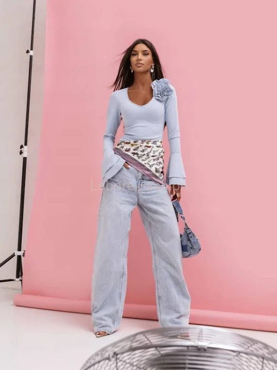 shopping (1).webp